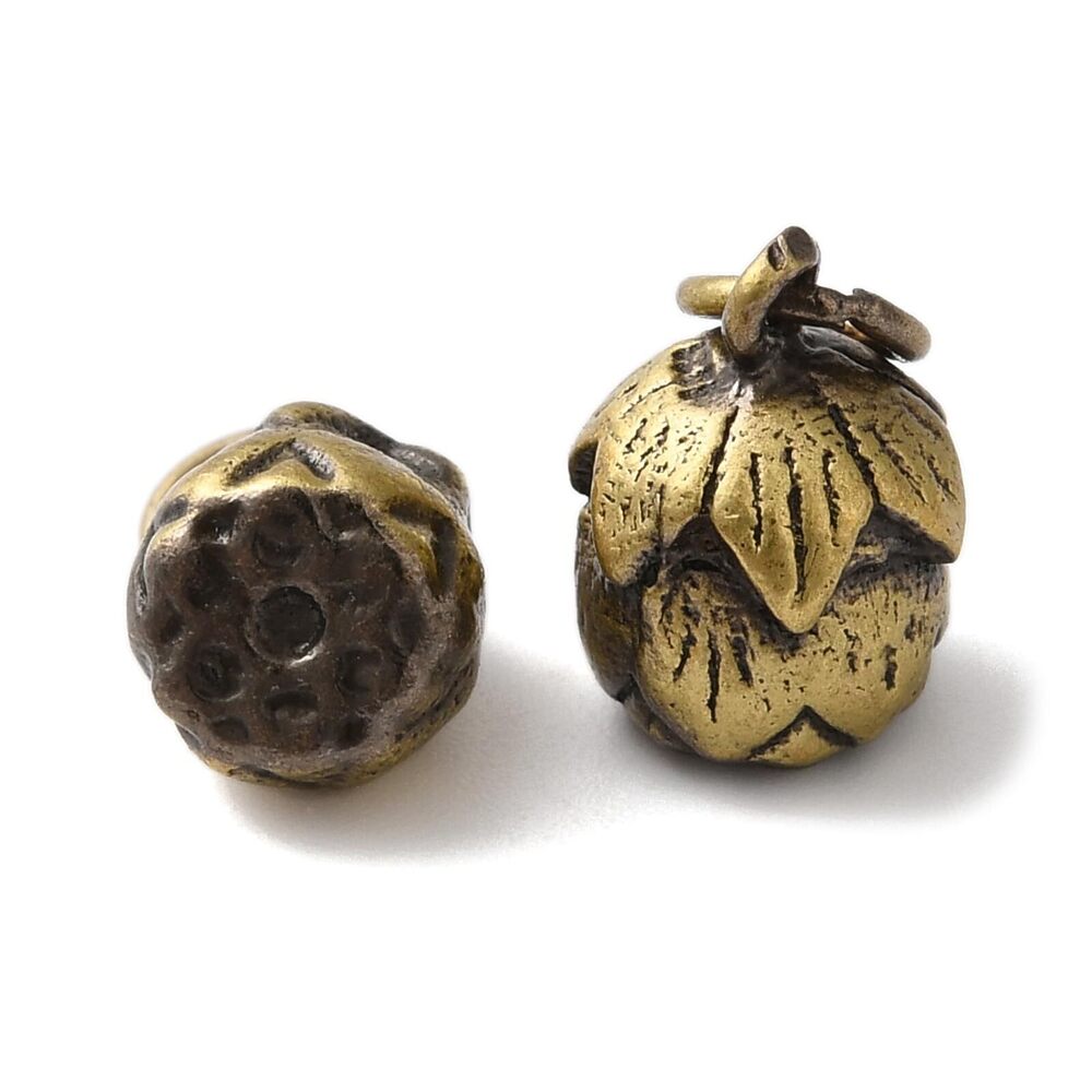9608 20 pcs Antique Bronze Pinecone Theme Brass Charms Christmas Nut